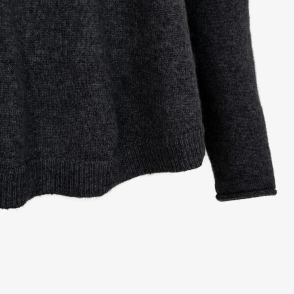 v-neck cashmere pullover